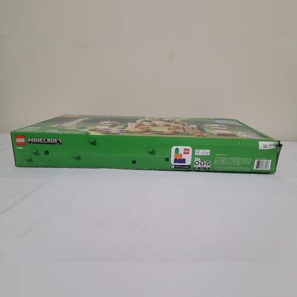 LEGO Minecraft: The Iron Golem Fortress (21250) Brand New - Picture 10 of 11